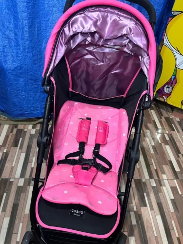 Carrinho de passeio de bebê