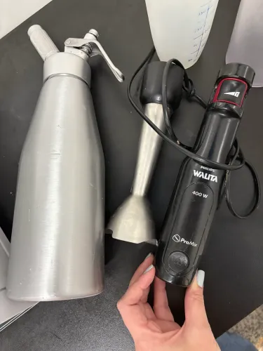 Philips Walita preto e inox mixer 220v com porta chantilly de brinde
