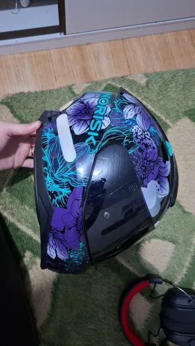 Capacete norisk bloom