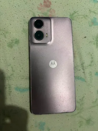 Celular moto G24, $470 reais