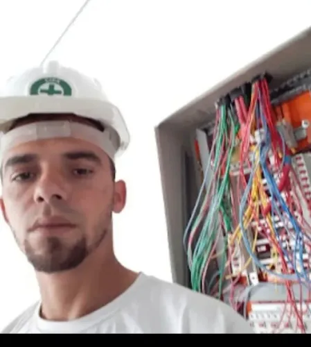 Eletricista industrial