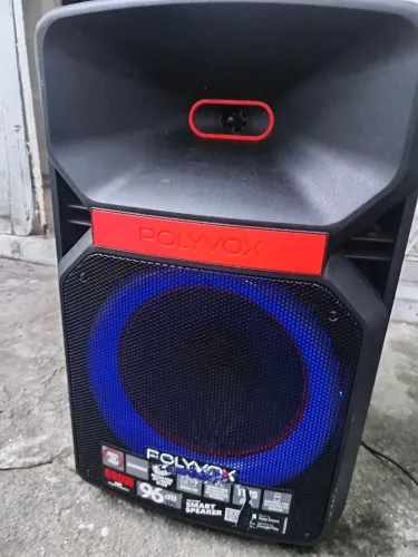 Caixa de som polyvox 600w .
