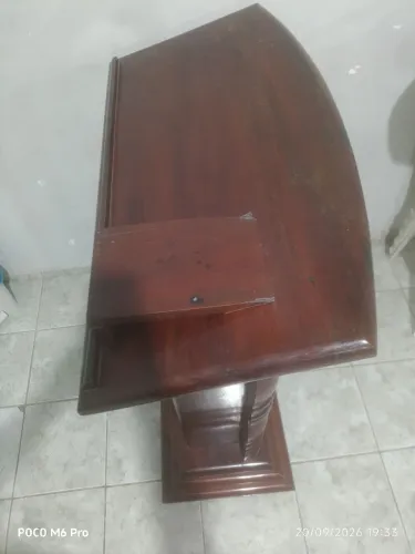 Vendo púlpito em perfeito estado de conservação