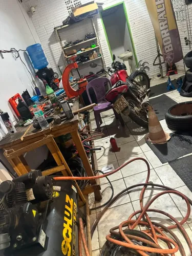 Vendo borracharia com tudo dentro
