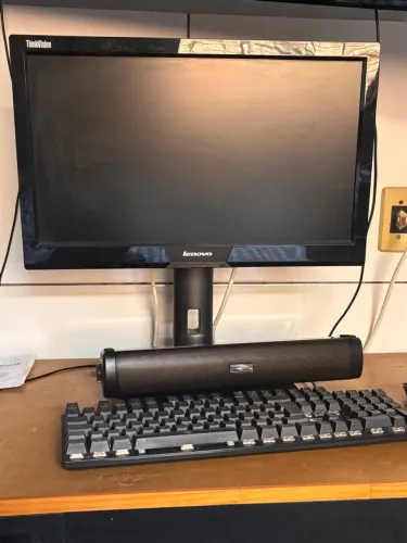 Monitor Lenovo 19Pl