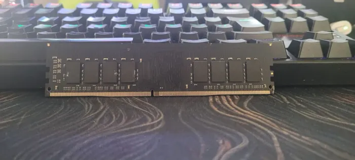 Memória ram 16gb ddr4 3200mhz.