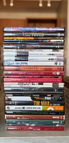 DVDs originais de grandes nomes da música nacional brasileira