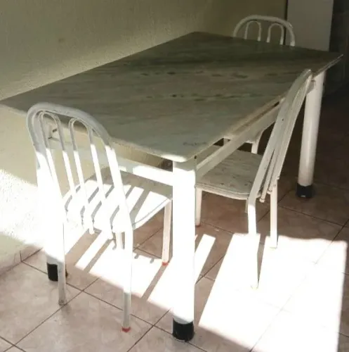 Mesa de mármore