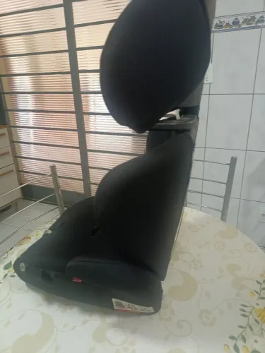 Cadeirinha de automóveis 