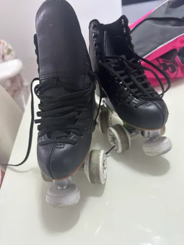 Patins Rye semi profissional perfeito pouquíssimo usado