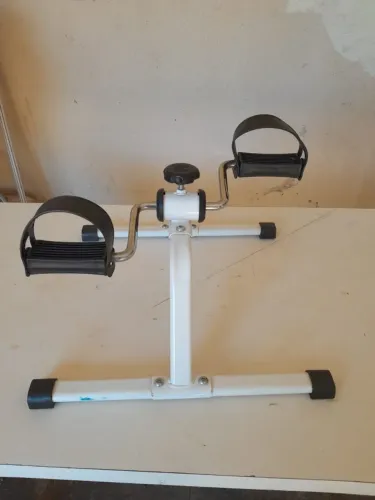 Mini Bicicleta Ergométrica Portátil (Pedalinho para Fisioterapia e Exercícios)
