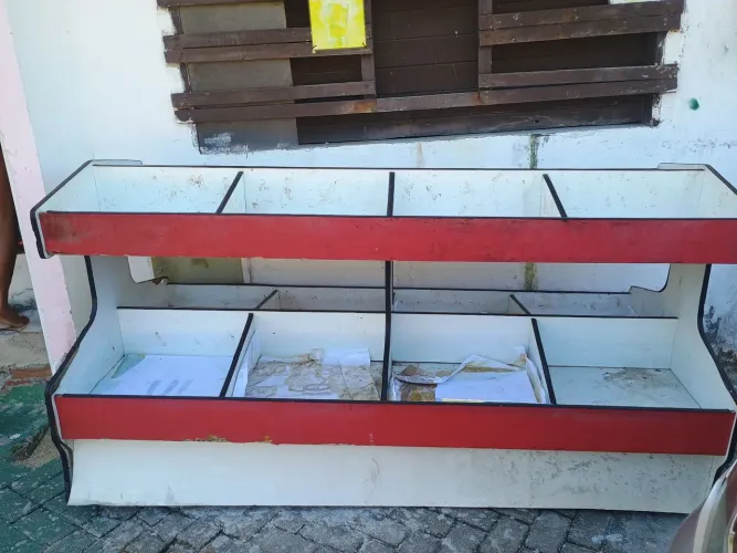Fruteira de comércio usada