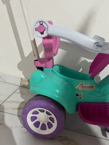 Carro de passeio para criança