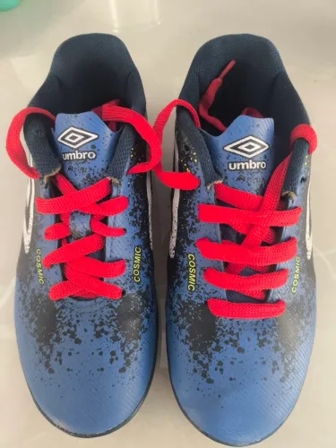 Chuteira society umbro cosmic tamanho 38