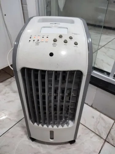 climatizador britania 4 litros