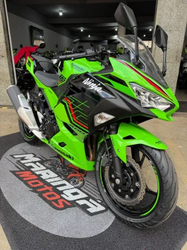 KAWASAKI NINJA 400 2024 IMPECÁVEL - NA MARINGÁ MOTOS