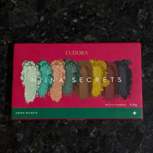 Paleta de Sombra Niina Secrets Green 5,6g