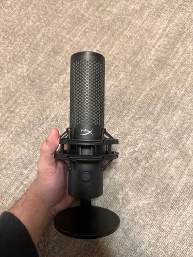 Microfone hyperx quadcast 2 s