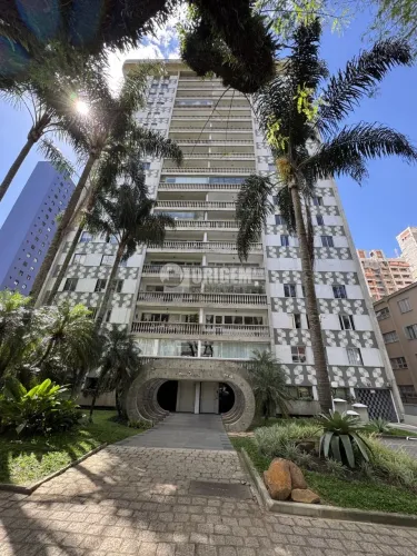 EXCELENTE APARTAMENTO MOBILIADO AO LADO DO CLUBE CURITIBANO!
