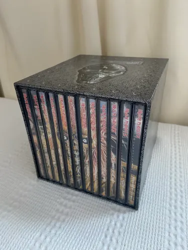 Box cds Iron Maiden collection