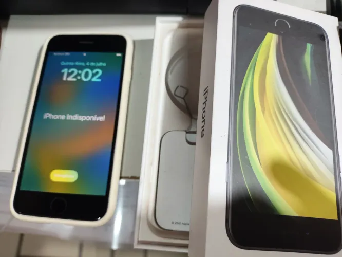 iPhone SE 64M com defeito