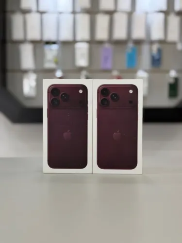 iPhone 18 Pro Max 256gb Bordo - ( Aceitemos Seu Usado ) - 9999,00 em Até 18x
