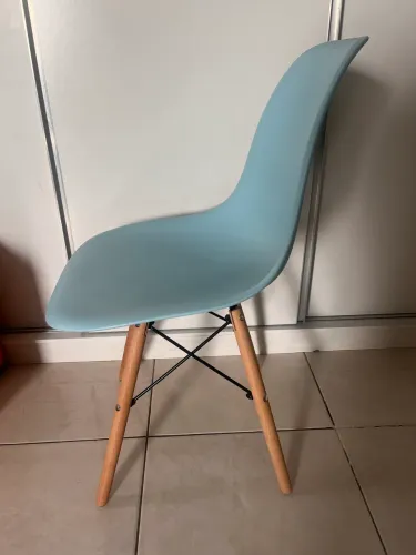 2 Cadeiras charles eames 
