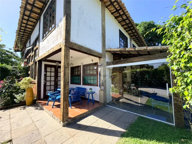 Condomínio com 3 quartos à venda em Manguinhos - RJ