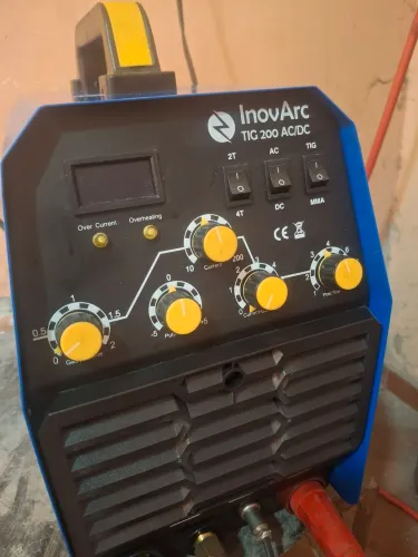 MÁQUINA DE SOLDA AC / DC TIG