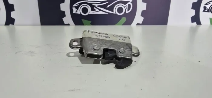 Fechadura Caçamba FIAT Strada 2026 Lado Direito/Passageiro - Original