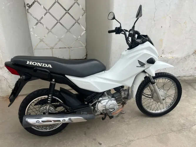 Honda Pop 2018 conservada, 33 mil km, pronta para transferir