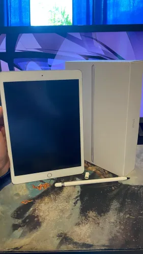 iPad 8 128Gb + Apple Pencil + adaptador pra Apple Pencil em cabo