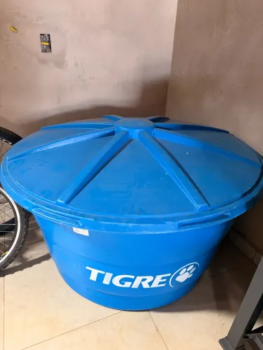 Caixa d?água de 500 L nunca foi usada