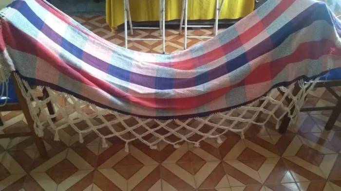 REDE DE DESCANSO LISTRADA
