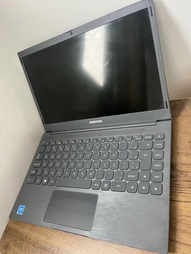Notebook positivo master N1250 com defeito