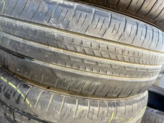 Pneu 185/60/15 DunlopeEco 80 % vida útil