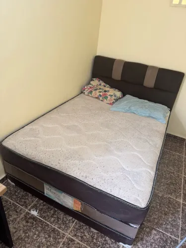 CAMA BOX CASAL COM CABECEIRA EM ÓTIMO ESTADO