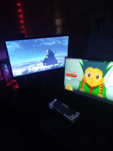 PC GAMER COM 2 MONITORES