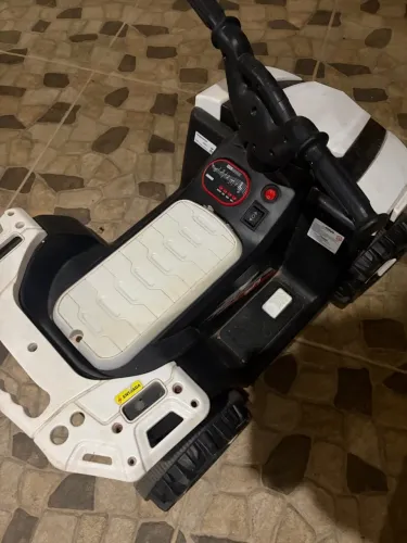 Carrinho elétrico