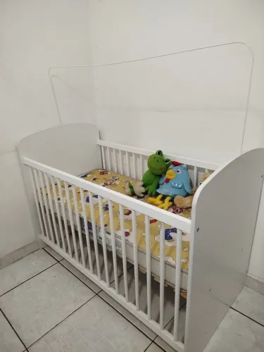 Berço semi novo