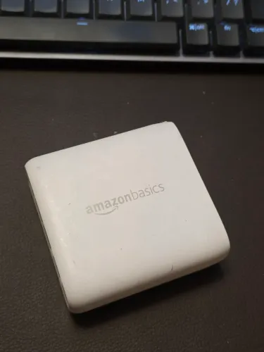 Fonte USB-C 100W - Amazon Basics