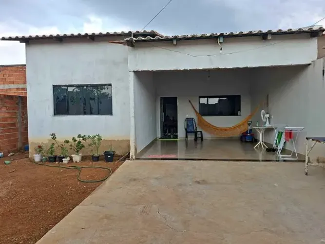 casa a venda em araçás vila velha bem conservada (próx ao multishow)