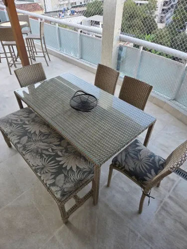 Mesa de Jantar em Fibra Sintética e alum com 6 Lugares - Área Externa | Excelente Estado