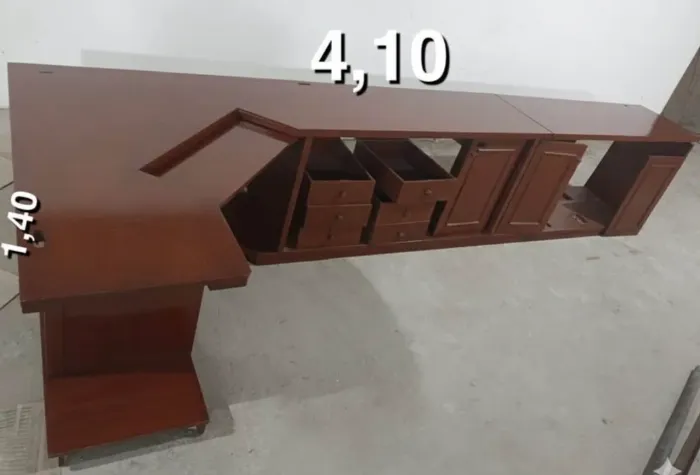 Móvel planejado usado para quarto ou escritório