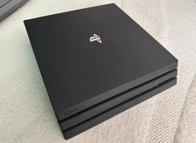 PLAYSTATION 4 PRO