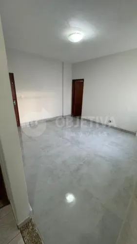 Apartamento para aluguel, 3 quartos, 1 suíte, 1 vaga, CENTRO - UBERLANDIA/MG