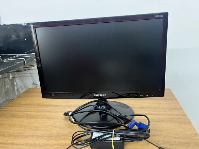 Monitor Samsung 18.5 polegadas 