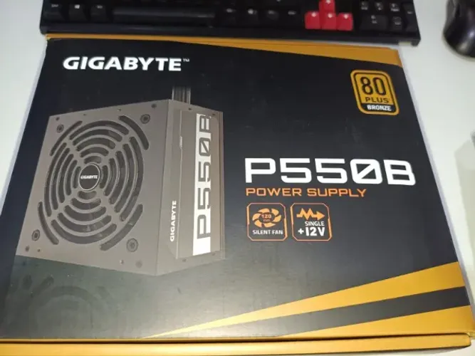 Fonte Gigabyte GP-P550B 550W