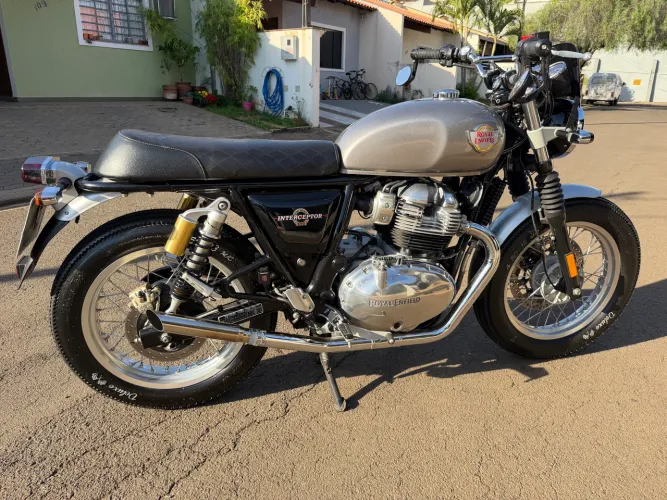 Interceptor 650 cc em perfeito estado