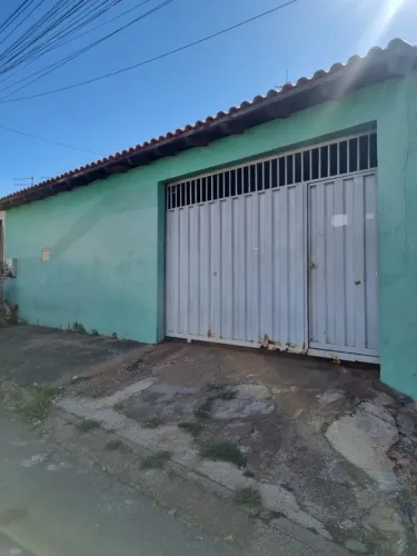 Vendo ótima casa na Santa Maria